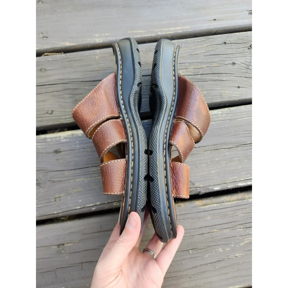Born‎ Leather Slide Sandals Brown Buckle Strap Hand Crafted Mens 10 EU 42 W6032